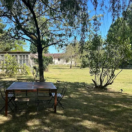 Family With Pool In A Wooded Park * Chassaignes